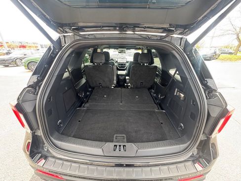 Used 2025 Ford Explorer ST AWD/4WD image 15