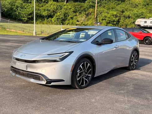 Used 2024 Toyota Prius Prime FWD image 11