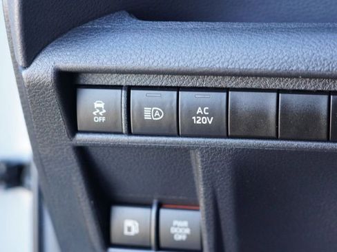 Used 2023 Toyota Sienna XSE image 17