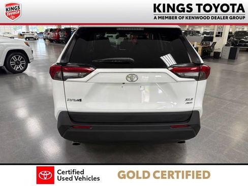 Used 2021 Toyota RAV4 XLE w/ Convenience Package AWD/4WD image 10