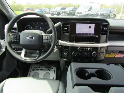 New 2025 Ford F350 XL w/ XL Chrome Package AWD/4WD image 10
