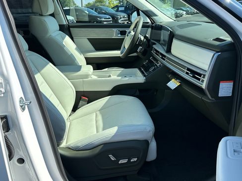 New 2025 Hyundai Santa Fe Calligraphy image 12