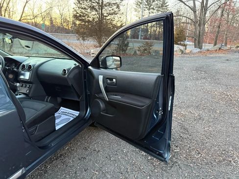 Used 2013 Nissan Rogue S image 16