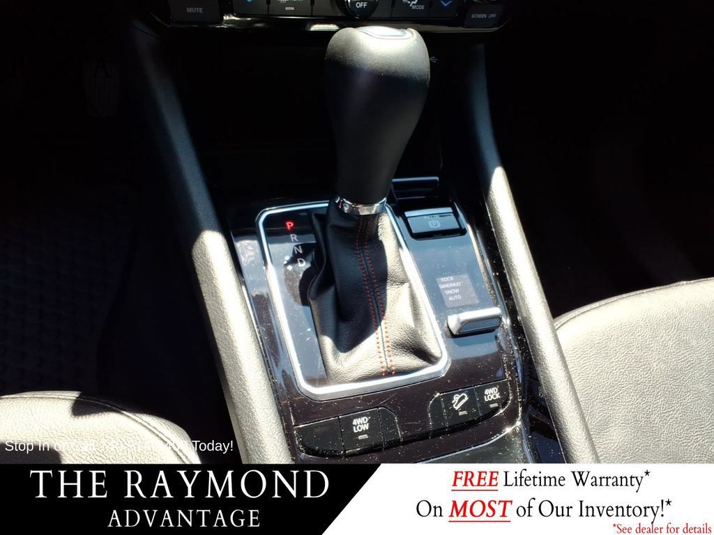 Used 2026 Jeep Compass Trailhawk AWD/4WD image 23