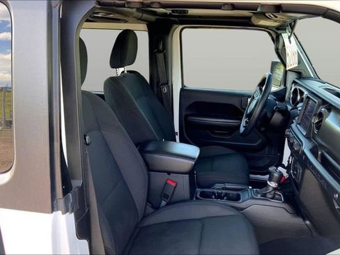 Used 2018 Jeep Wrangler Sport AWD/4WD image 7