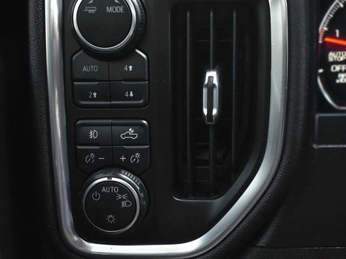 Used 2020 Chevrolet Silverado 1500 LT Trail Boss AWD/4WD image 19