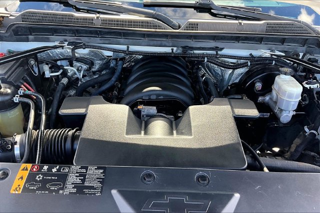 Used 2017 Chevrolet Silverado 1500 LTZ Z71 w/ LTZ Plus Package AWD/4WD image 7