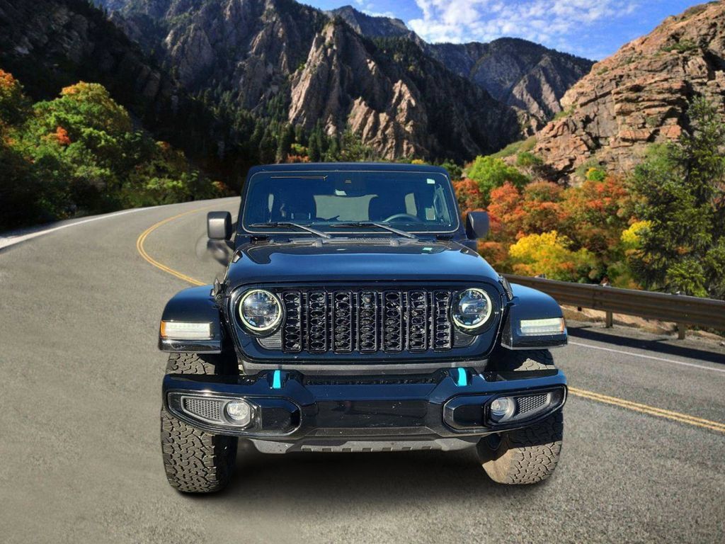 Used 2024 Jeep Wrangler High Altitude AWD/4WD image 6