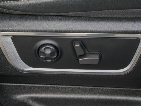 Used 2021 RAM 1500 Laramie image 36