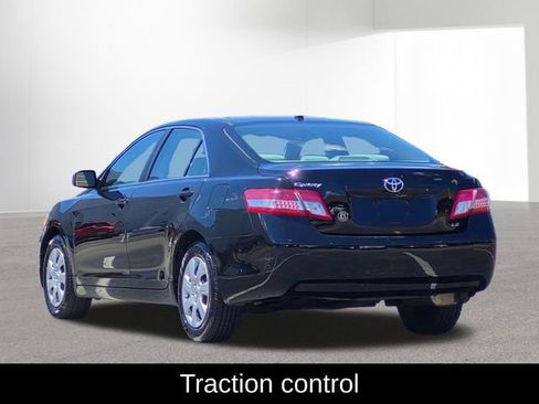 Used 2011 Toyota Camry LE FWD image 8