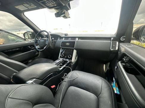 Used 2019 Land Rover Range Rover Supercharged AWD/4WD image 5