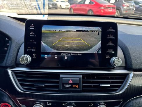 Used 2022 Honda Accord Sport image 17