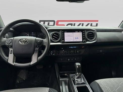 Used 2023 Toyota Tacoma TRD Sport w/ Black Out Package (TMS) AWD/4WD image 10