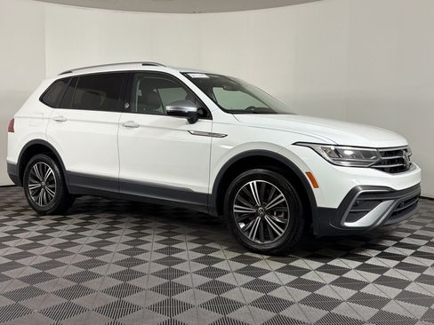Used 2024 Volkswagen Tiguan Wolfsburg Edition FWD image 6