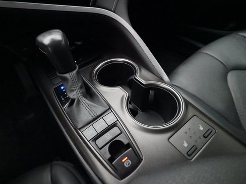 Used 2024 Toyota Camry XSE image 15