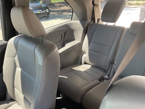 Used 2014 Honda Odyssey EX-L image 11