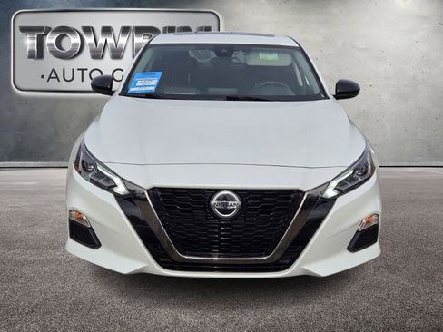 Used 2021 Nissan Altima 2.5 SR w/ SR Premium Package image 8