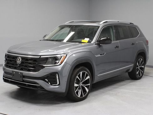 Used 2024 Volkswagen Atlas SEL Premium R-Line AWD/4WD image 8