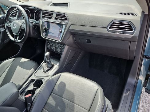 Used 2019 Volkswagen Tiguan SE FWD image 34