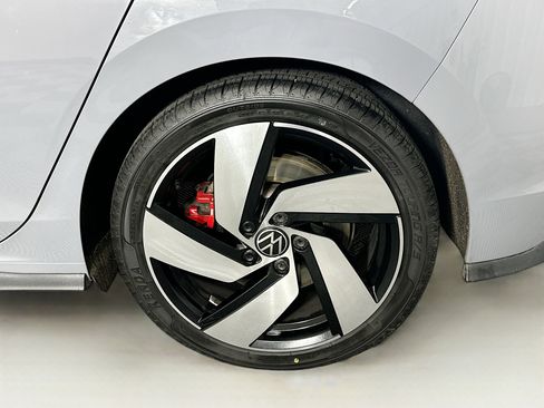 Used 2024 Volkswagen GTI S image 11