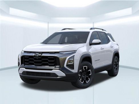 New 2026 Chevrolet Equinox ACTIV w/ Convenience Package III FWD image 2