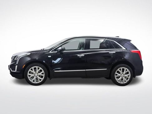 Used 2017 Cadillac XT5 Luxury w/ Driver Awareness Package AWD/4WD image 2