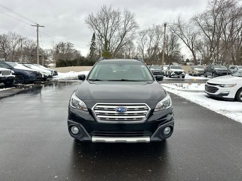 Used 2017 Subaru Outback 2.5i Limited image 16