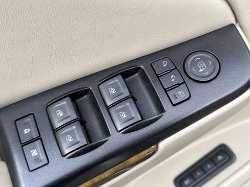 Used 2016 GMC Yukon Denali w/ Open Road Package image 22