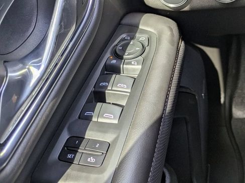 Used 2023 GMC Yukon AT4 AWD/4WD image 29