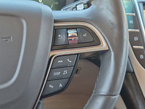 Used 2019 Lincoln Nautilus Reserve w/ Class II Trailer Tow Package FWD image 12