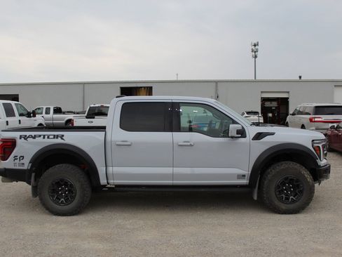 Used 2025 Ford F150 Raptor AWD/4WD image 7
