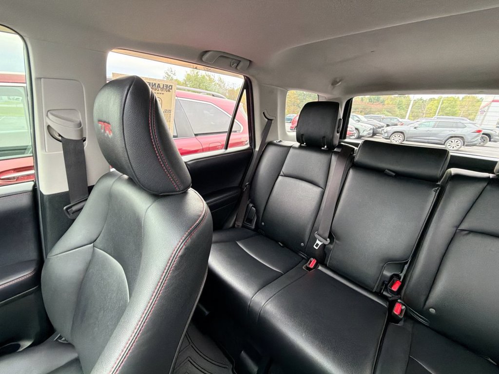 Used 2019 Toyota 4Runner TRD Off-Road Premium AWD/4WD image 12