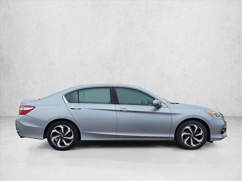 Used 2016 Honda Accord EX-L image 4