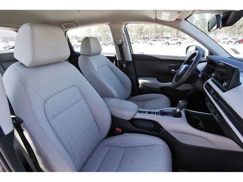 Used 2023 Honda HR-V LX image 26