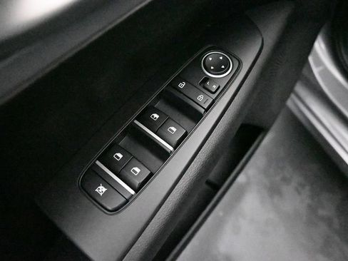 Used 2023 Kia Forte LXS w/ LXS Technology Package FWD image 13