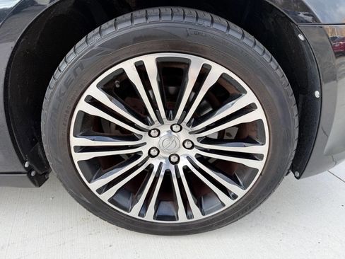 Used 2013 Chrysler 300 S image 9