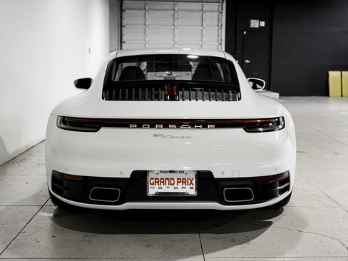 Used 2023 Porsche 911 Carrera w/ Premium Package RWD image 4