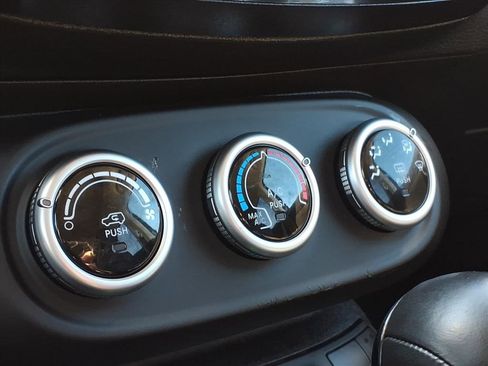 Used 2022 FIAT 500X Trekking w/ Cold Weather Group image 14