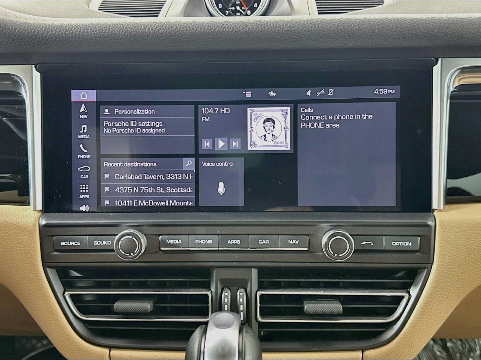 Certified 2021 Porsche Macan AWD/4WD image 17
