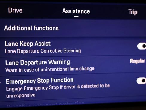 Used 2025 Porsche Macan Turbo Electric image 37