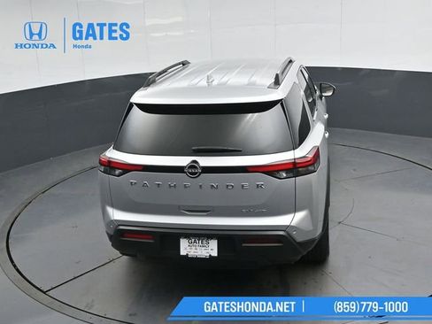 Used 2023 Nissan Pathfinder SV image 45