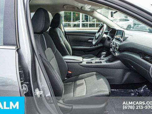 Used 2024 Nissan Sentra SV FWD image 22