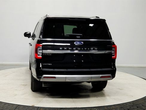 Used 2023 Ford Expedition Limited image 6