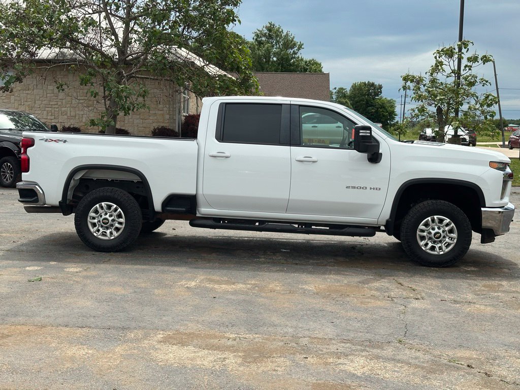 Used 2020 Chevrolet Silverado 2500 LT AWD/4WD image 4