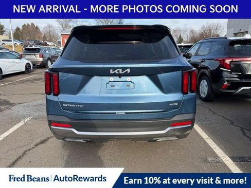 Used 2025 Kia Sorento EX image 6