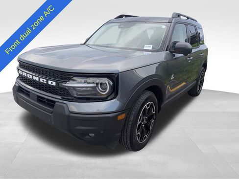 Used 2025 Ford Bronco Sport Outer Banks w/ Outer Banks Tech Package+ AWD/4WD image 7
