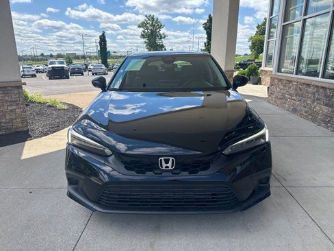 Used 2024 Honda Civic EX-L image 3