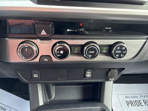 Used 2017 Toyota Tacoma SR5 image 16