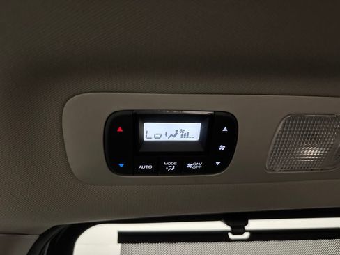 Used 2017 Honda Odyssey EX-L image 39