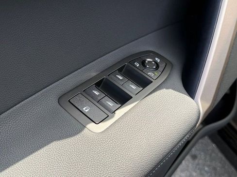 New 2026 BMW iX xDrive45 image 16